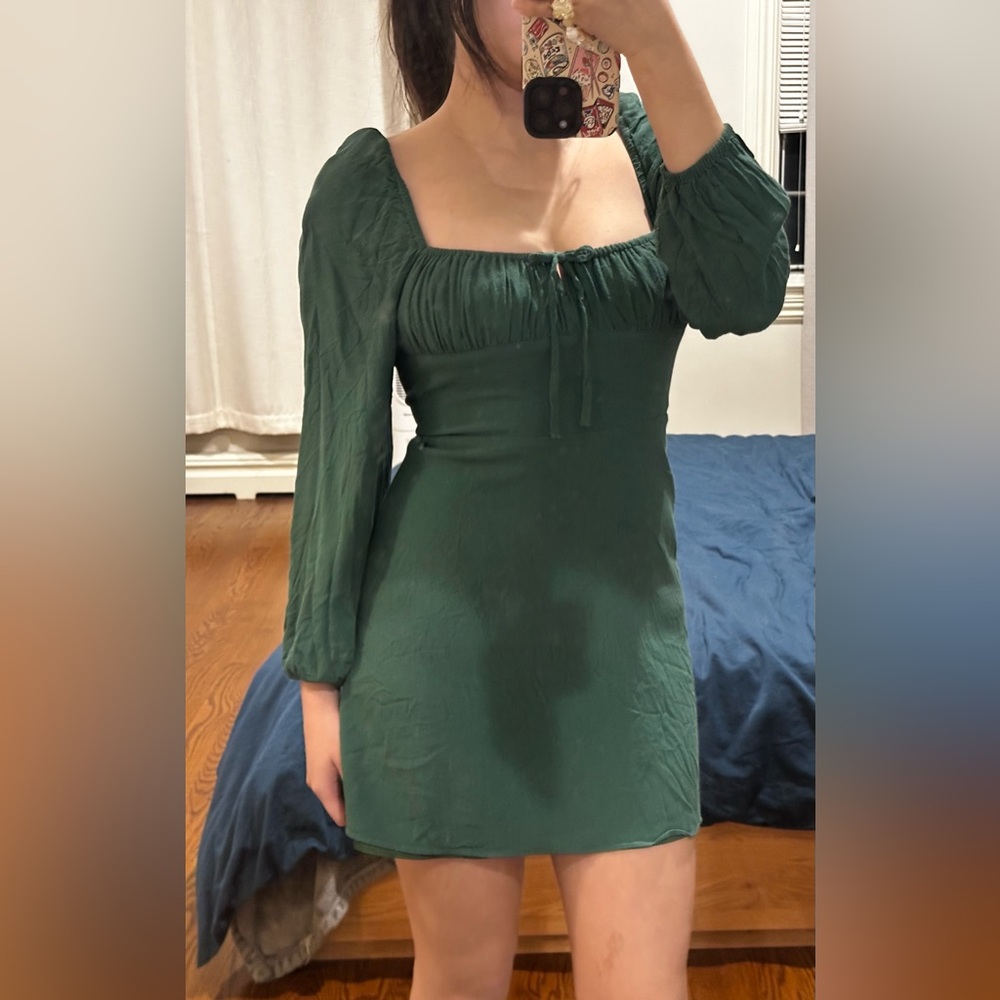 Aritzia Forest Green Long Sleeve Dress